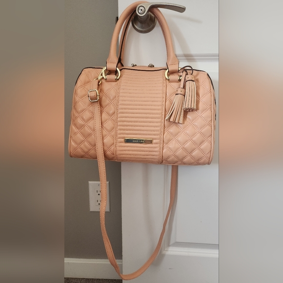 Anne Klein Faux Leather Quilted Satchel Bag in Peach; Brand-New Without Tags - Picture 5 of 16